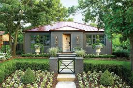 Transform Your Home’s Exterior: Tips and Tricks for Stunning Curb Appeal