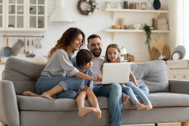 Famousparentings .com